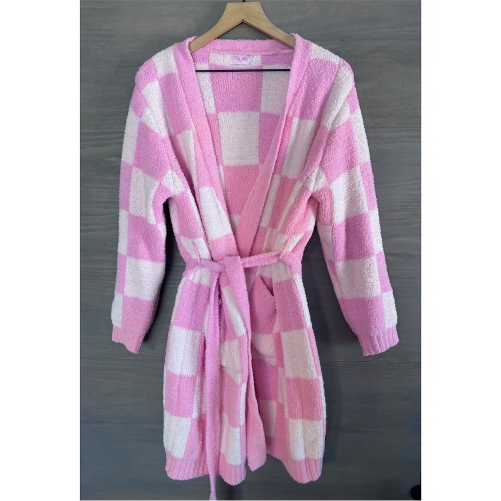 Pink Lily Checkered Robe - Picture 2 of 4